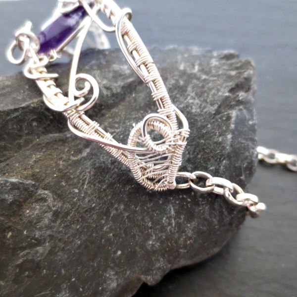 Amethyst wire barcelet