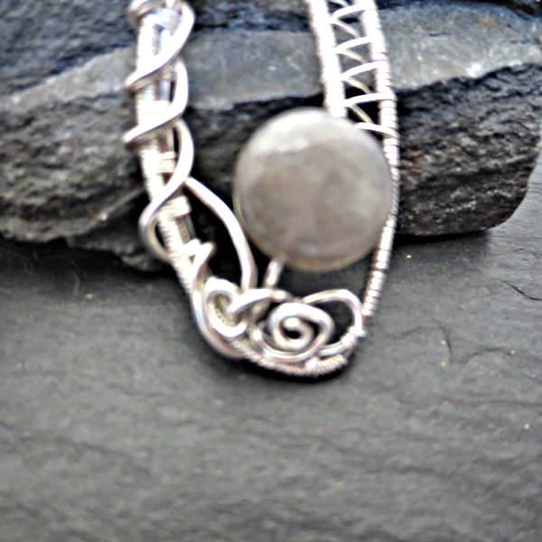 Labradorite pendant